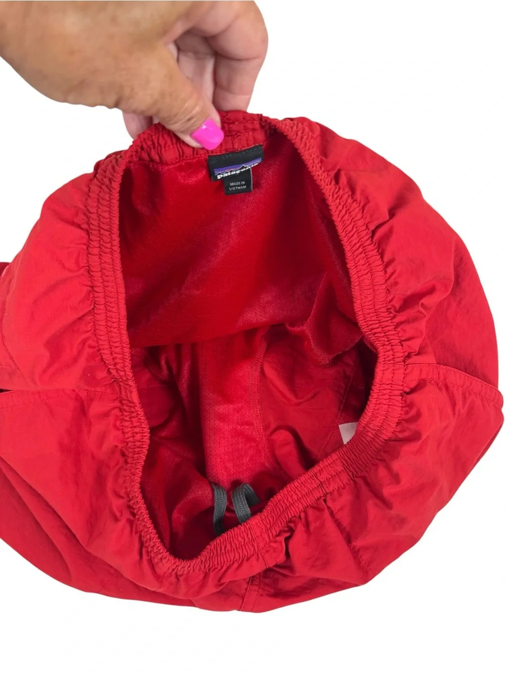 Patagonia Baggies Red Size Medium EUC!!!!